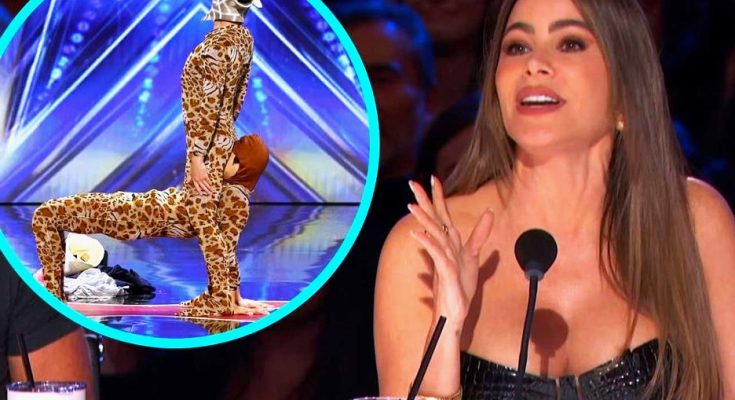 Japanese comedy duo Schumacher receives a Golden Buzzer from Sofía Vergara for their HILARIOUS audition!